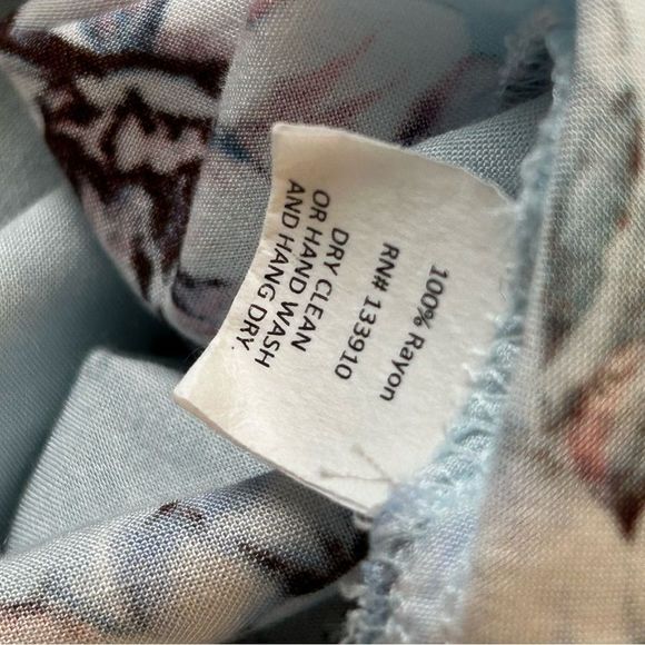 Show Me Your Mumu Riri Floral Romper, Size Medium - Picture 10 of 10